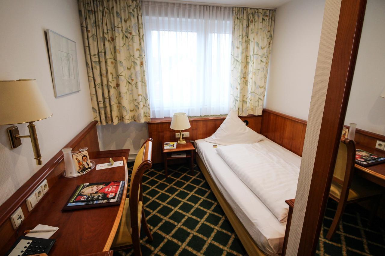 Ringhotel Zum Goldenen Ochsen Stockach Esterno foto